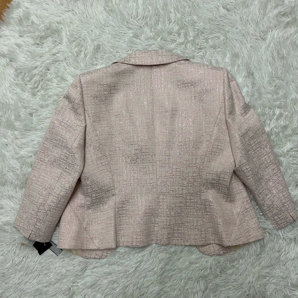 NWT. 2-Pc.Tahari Suit. Light Pink Textured Women's size 12 - Picture 7 of 9